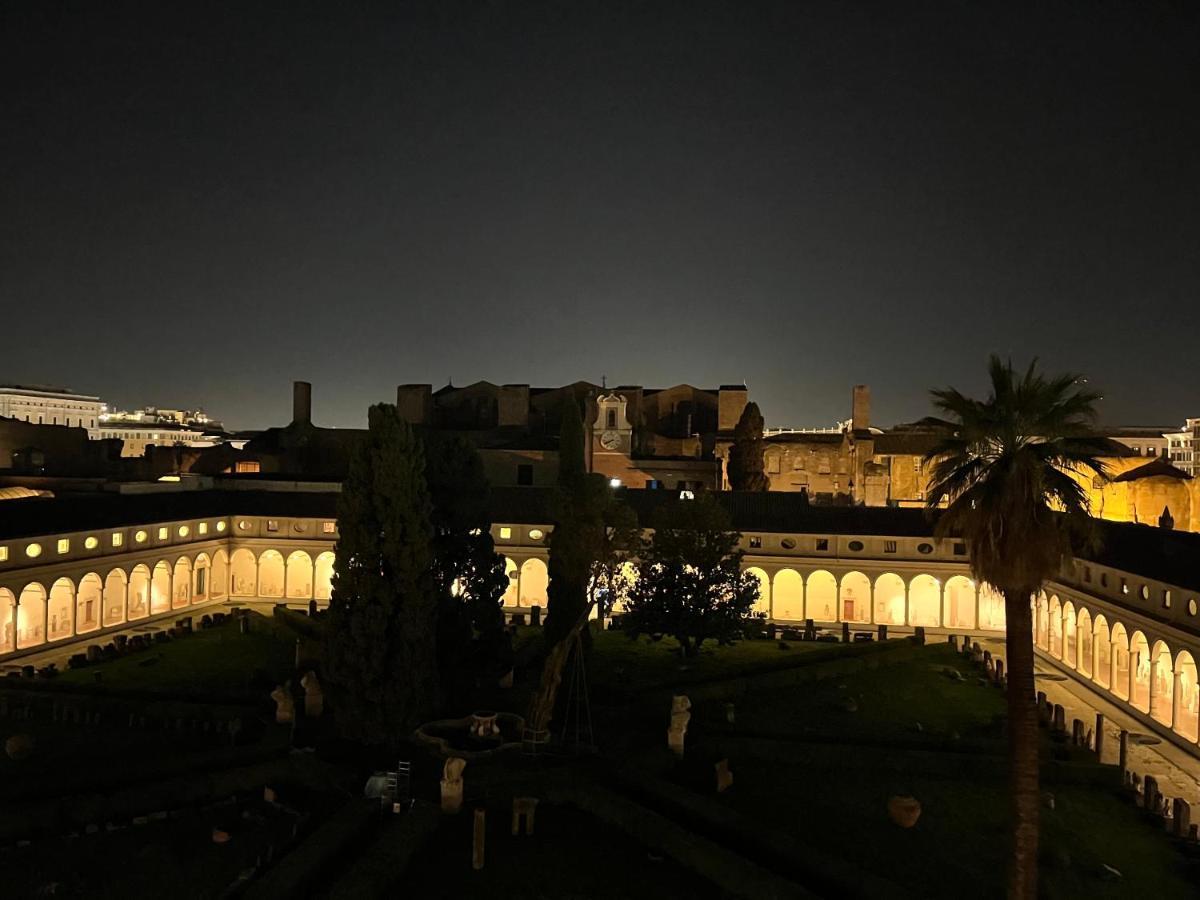 Camera X2 Con Magnifica Vista Sul Chiostro Di Michelangelo E Le Terme Di Diocleziano Róma Kültér fotó